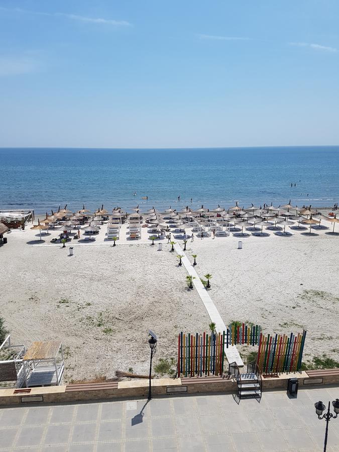 Constantinos Apartment Mamaia Nord Năvodari Kültér fotó