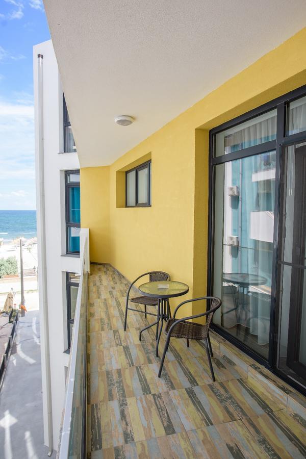 Constantinos Apartment Mamaia Nord Năvodari Kültér fotó